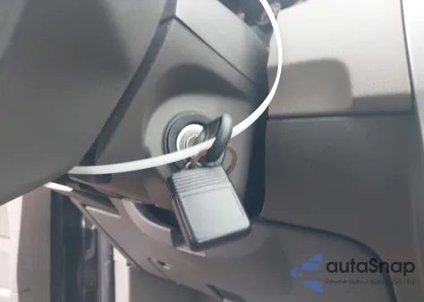 2009 Ford Focus Se z USA, uszkodzony, nr VIN 1FAHP32N59W158147